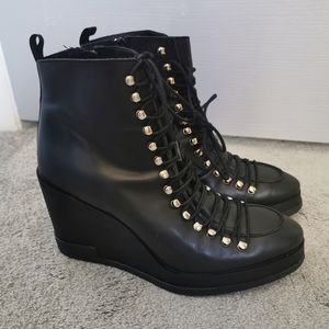 MIISTA LONDON | Jada black wedge booties sz 7